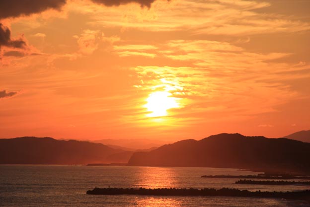 にじむ夕日
